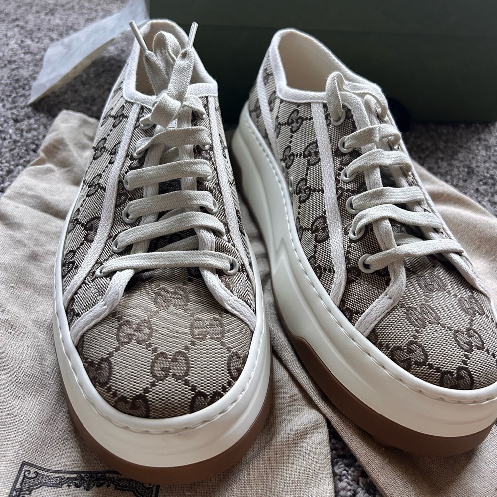 Gucci Tennis 1977 GG Supreme Canvas Sneakers Beige Ebony White Size 41